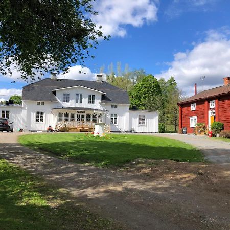 Bredsjoe Gamla Herrgard White Dream Mansion Hällefors エクステリア 写真