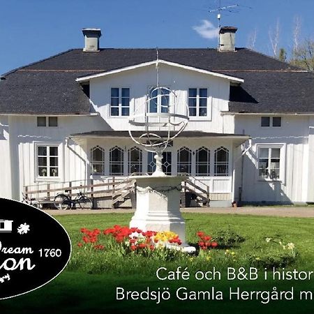 Bredsjoe Gamla Herrgard White Dream Mansion Hällefors エクステリア 写真